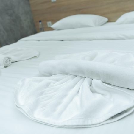 Hotel De Koka Skopje Bagian luar foto