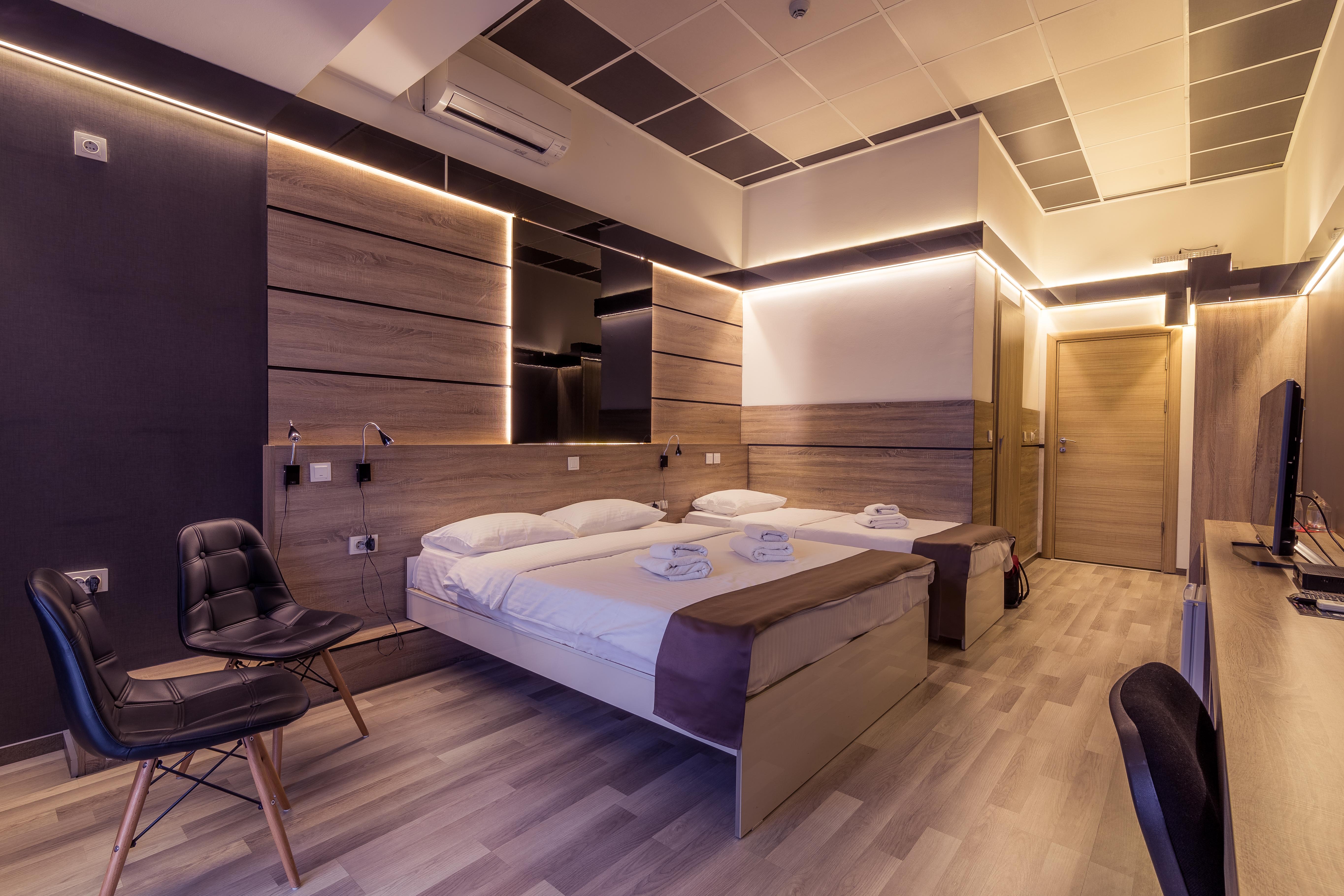 Hotel De Koka Skopje Bagian luar foto