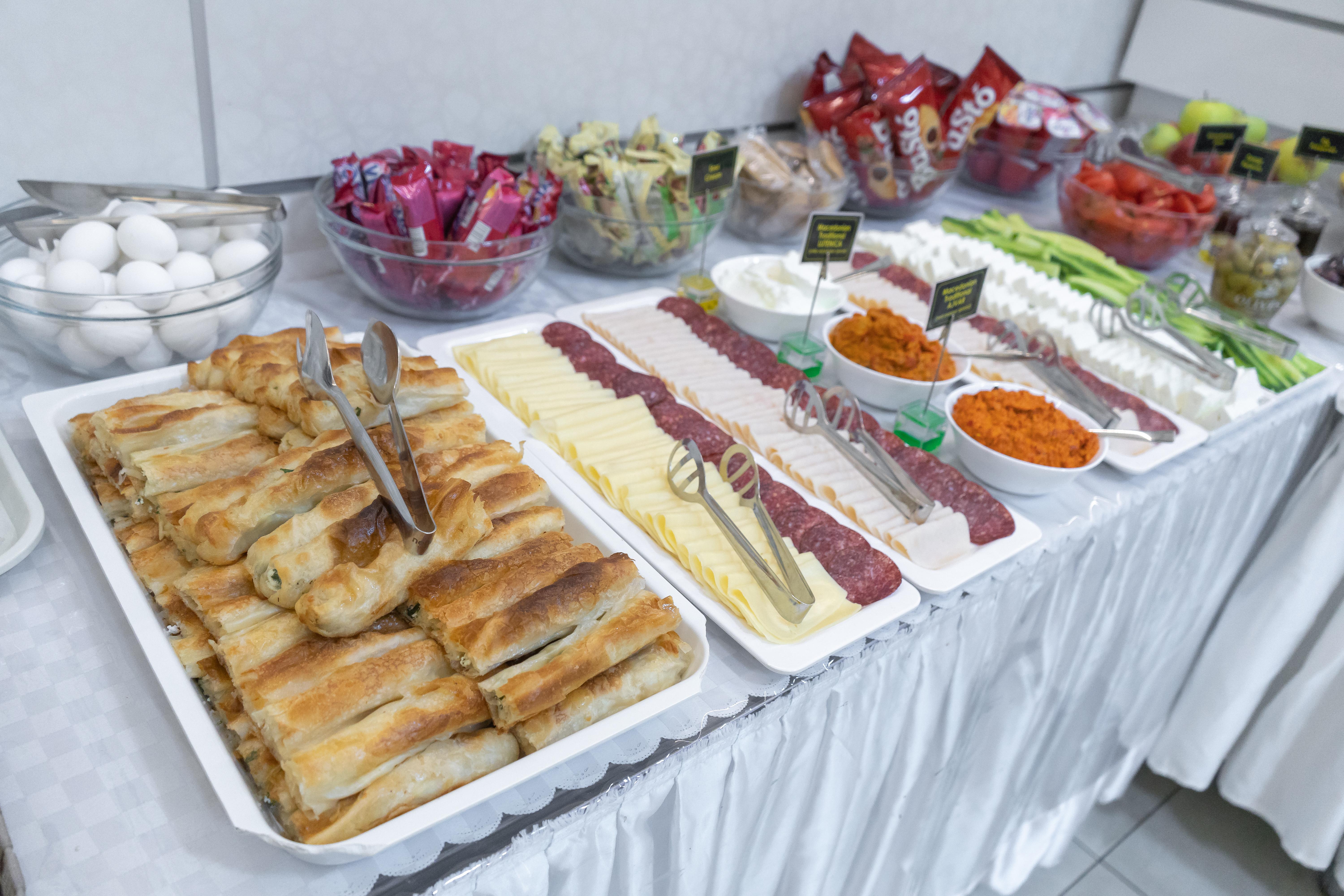Hotel De Koka Skopje Bagian luar foto