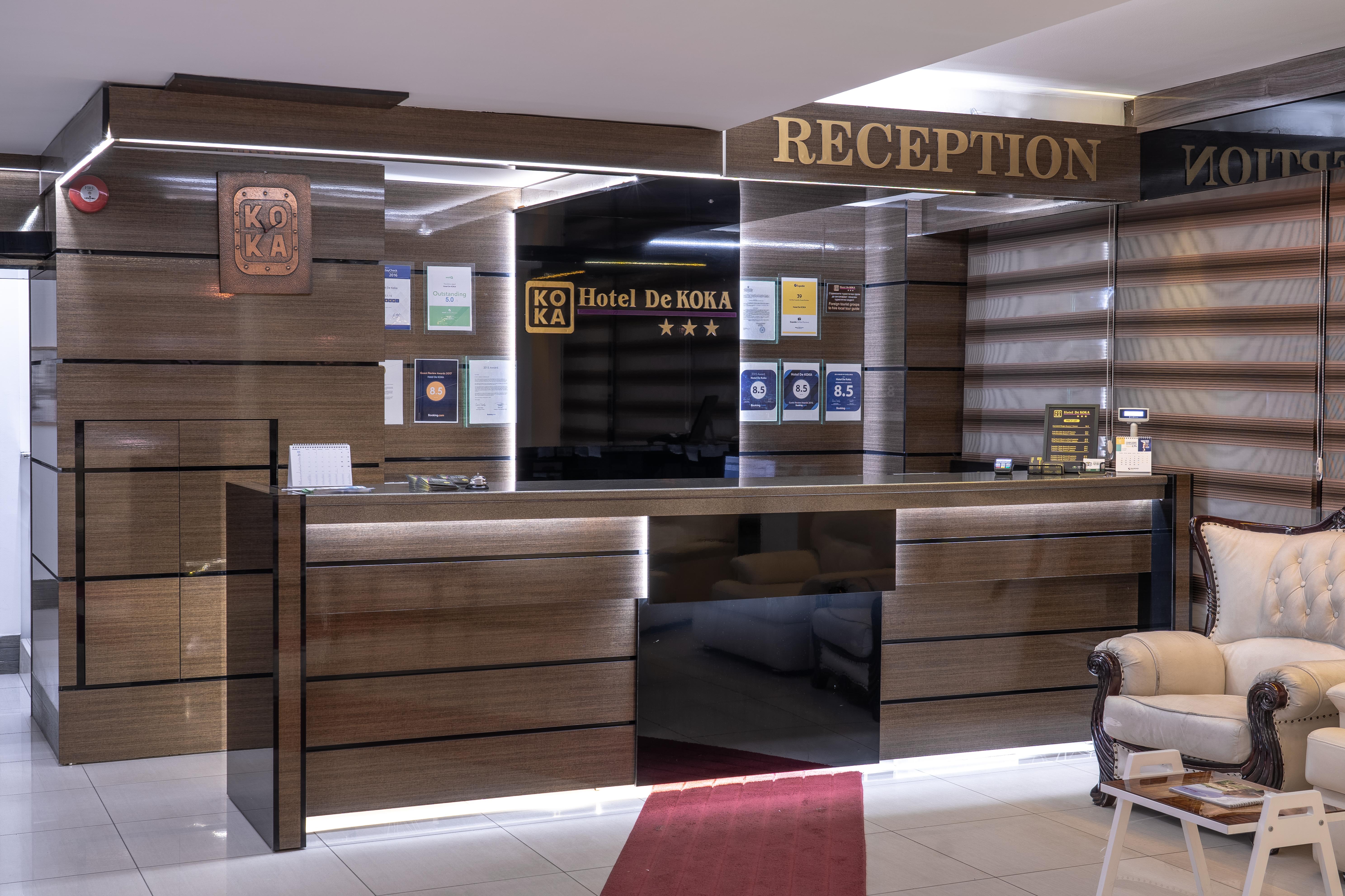 Hotel De Koka Skopje Bagian luar foto