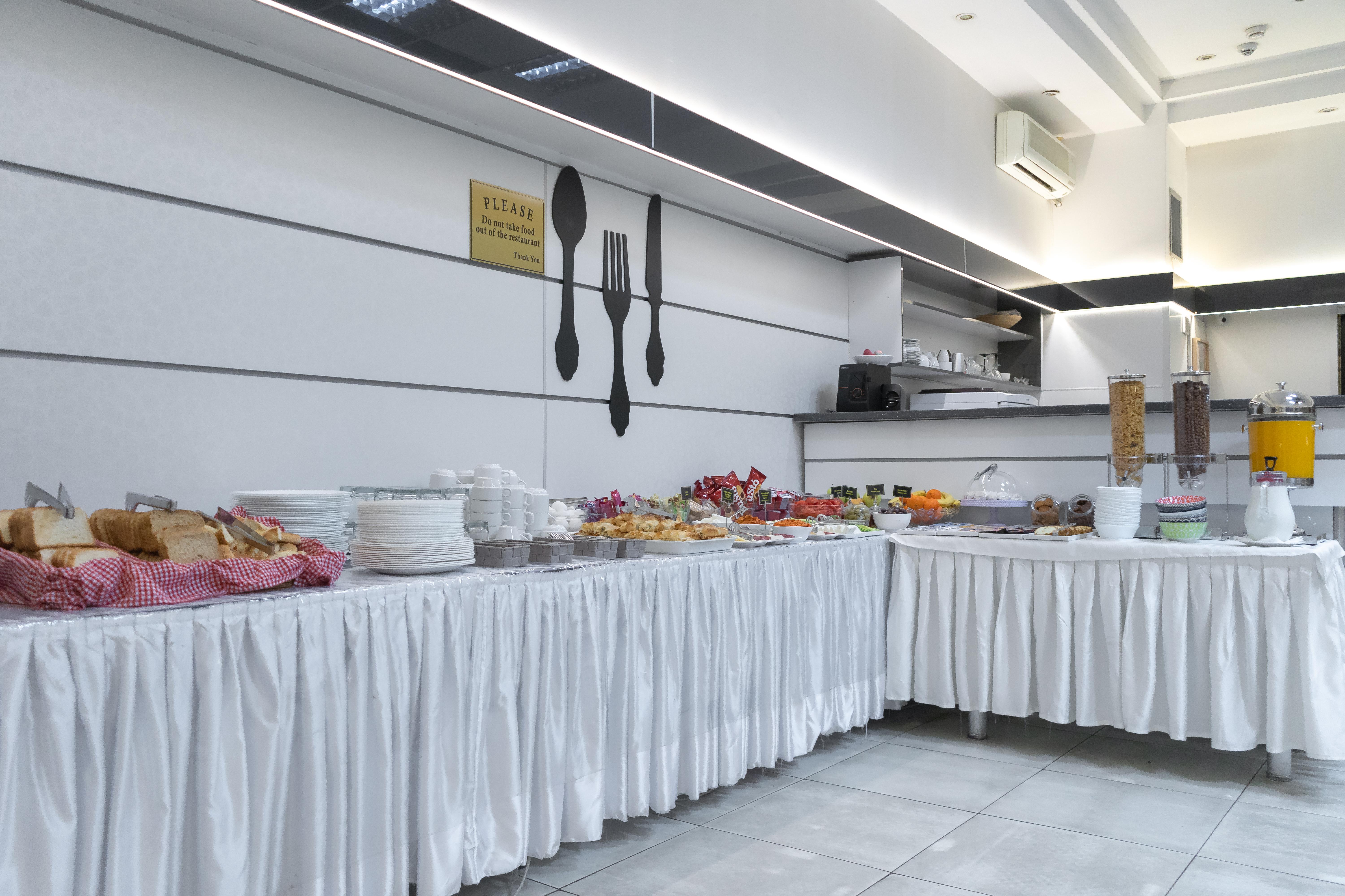 Hotel De Koka Skopje Bagian luar foto
